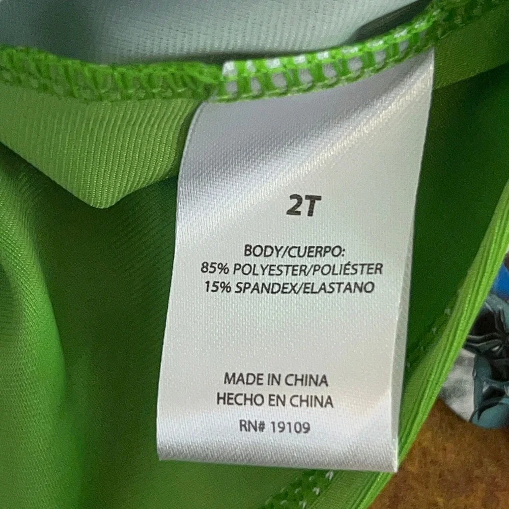 Marvel Boys 2T Green Hulk Avengers UPF 50+ Rash Guard Swim Shirt NWT